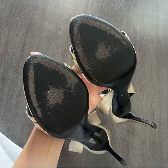 VERSACE Medusa Runway Strappy Metallic Silver Medusae Mediallion Heels SZ 39 US9 - Picture 8 of 9